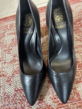 Vince Camuto Black Pointed Toe Leather Pumps - Classic Work to Evening
